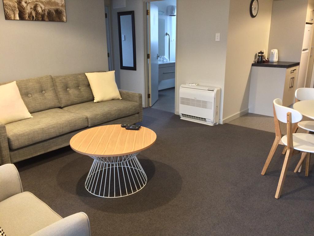 Milford Road Apartments Те Анау Екстериор снимка